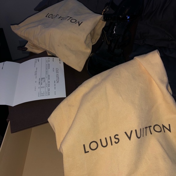 Meet your Posher, Nique - Picture 1 of 1